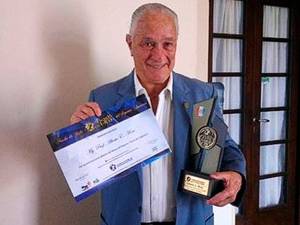 premio escudo de oro