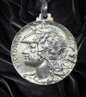 47 base medalla vertical recuperado bis