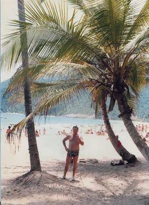 panam caracas983 vert 0003 capa